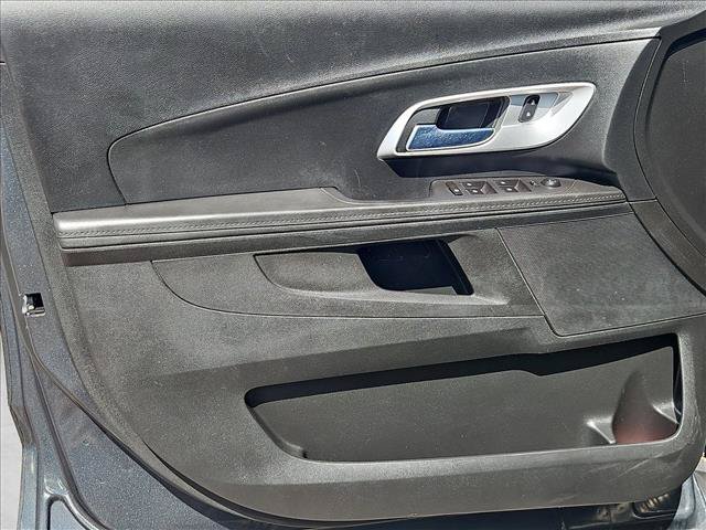 Used 2017 Chevrolet Equinox LS AWD/4WD image 9