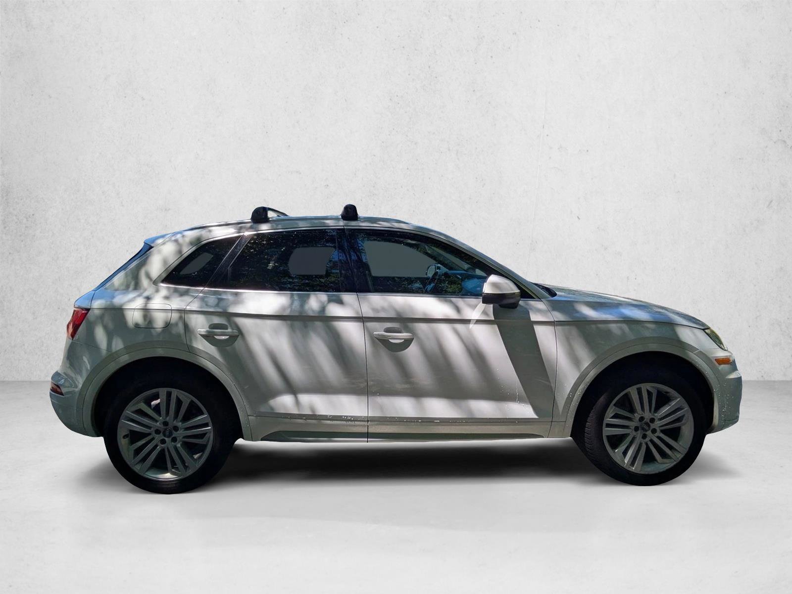 Used 2018 Audi Q5 Prestige w/ Prestige Package AWD/4WD image 3
