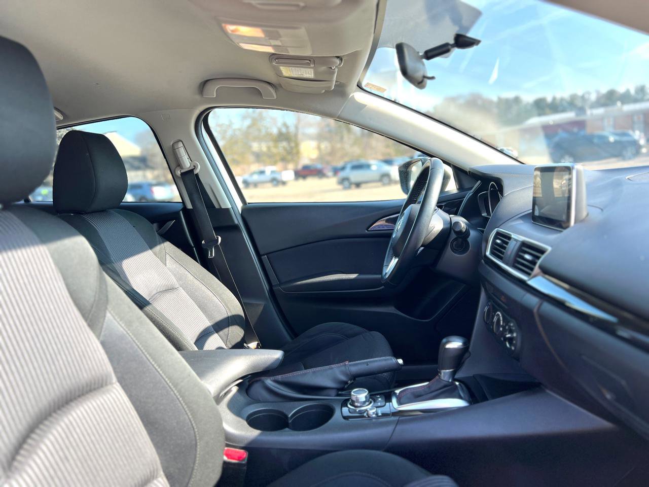 Used 2015 MAZDA MAZDA3 i Touring image 41