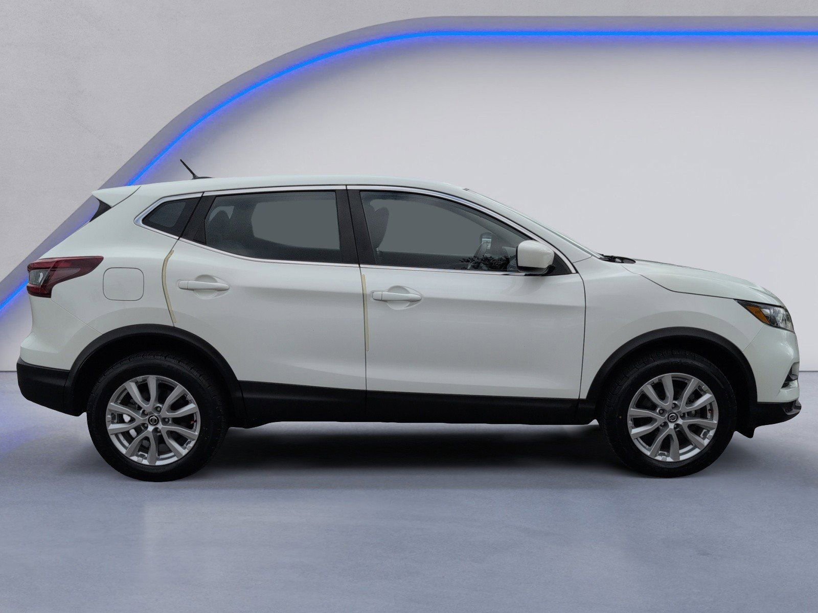 Used 2021 Nissan Rogue Sport S image 12