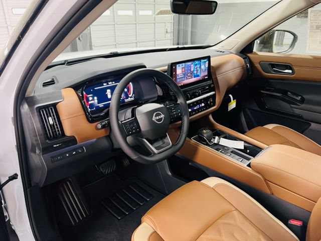 New 2026 Nissan Pathfinder Platinum FWD image 24