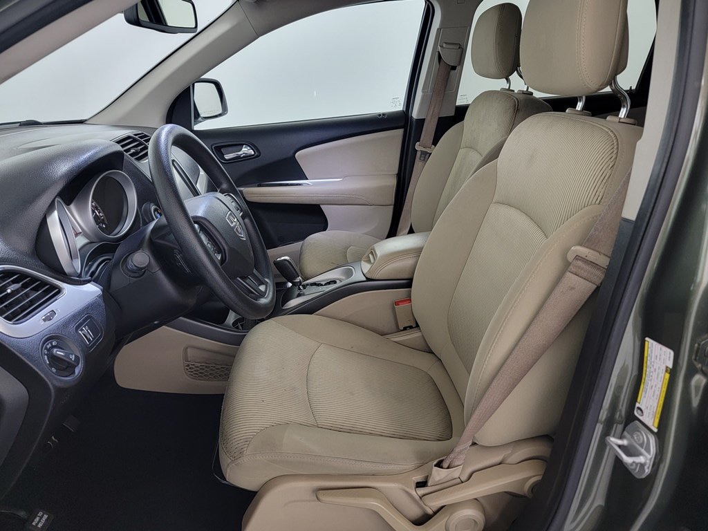 Used 2019 Dodge Journey SE FWD image 14