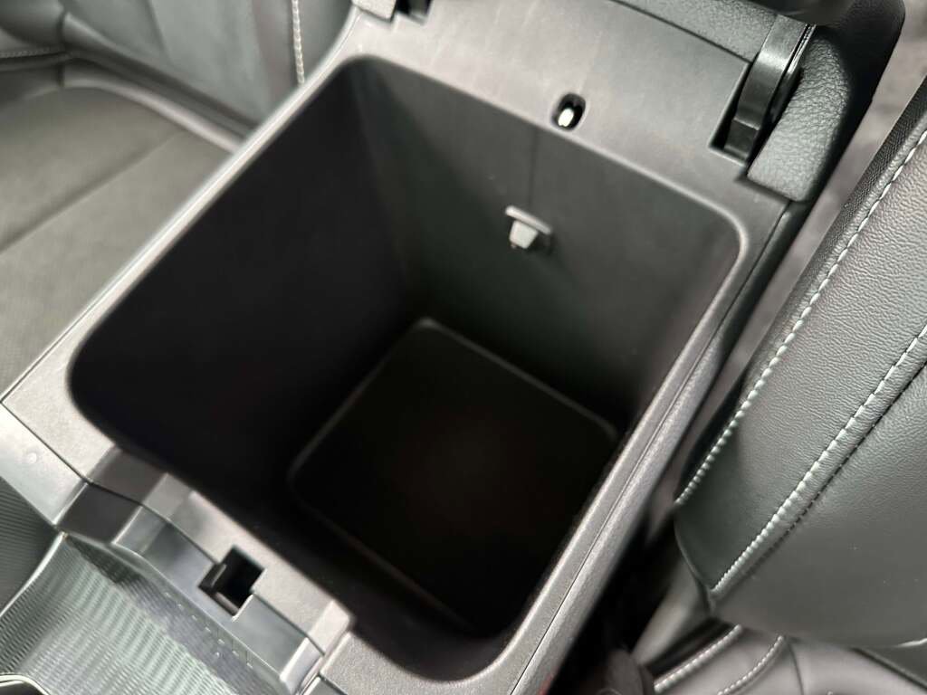 New 2025 Jeep Grand Cherokee L Laredo image 30