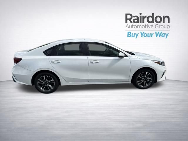 Used 2024 Kia Forte LXS FWD image 8