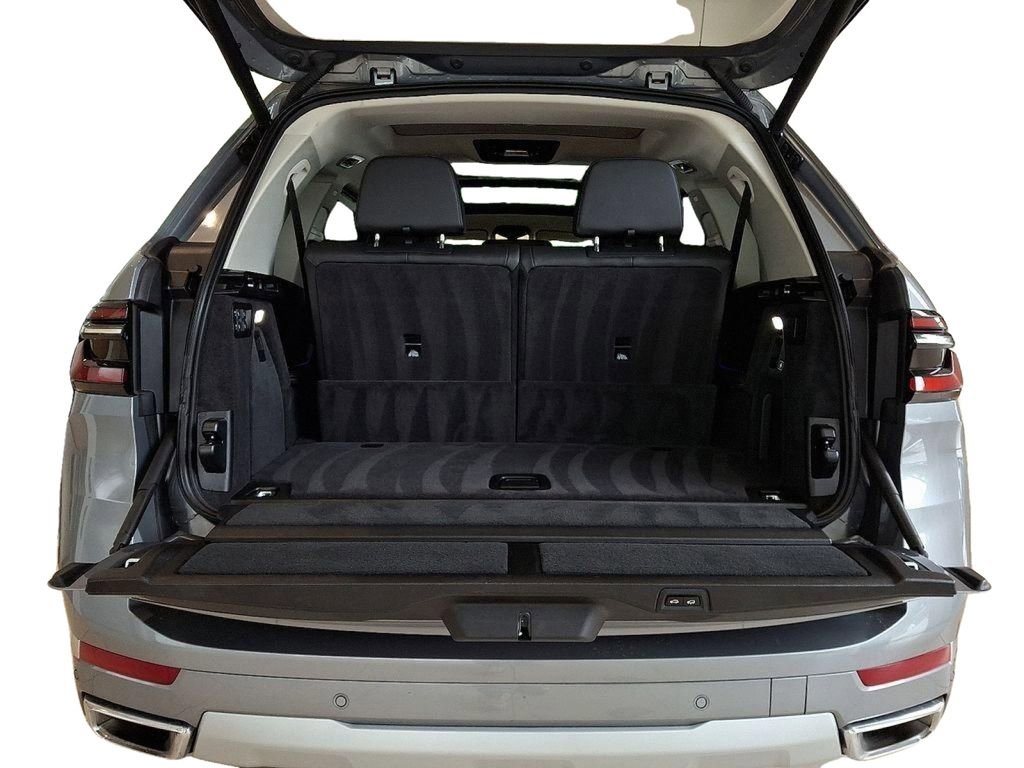 Used 2025 BMW X7 xDrive40i image 33