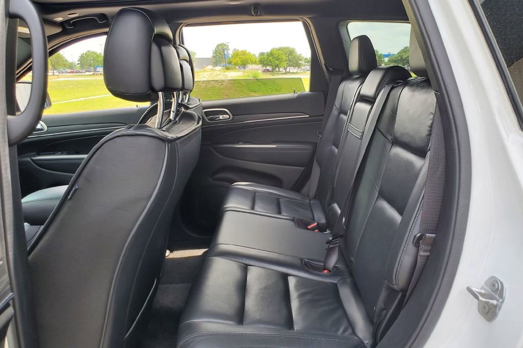 Used 2022 Jeep Grand Cherokee Limited w/ Tech Group RWD image 22