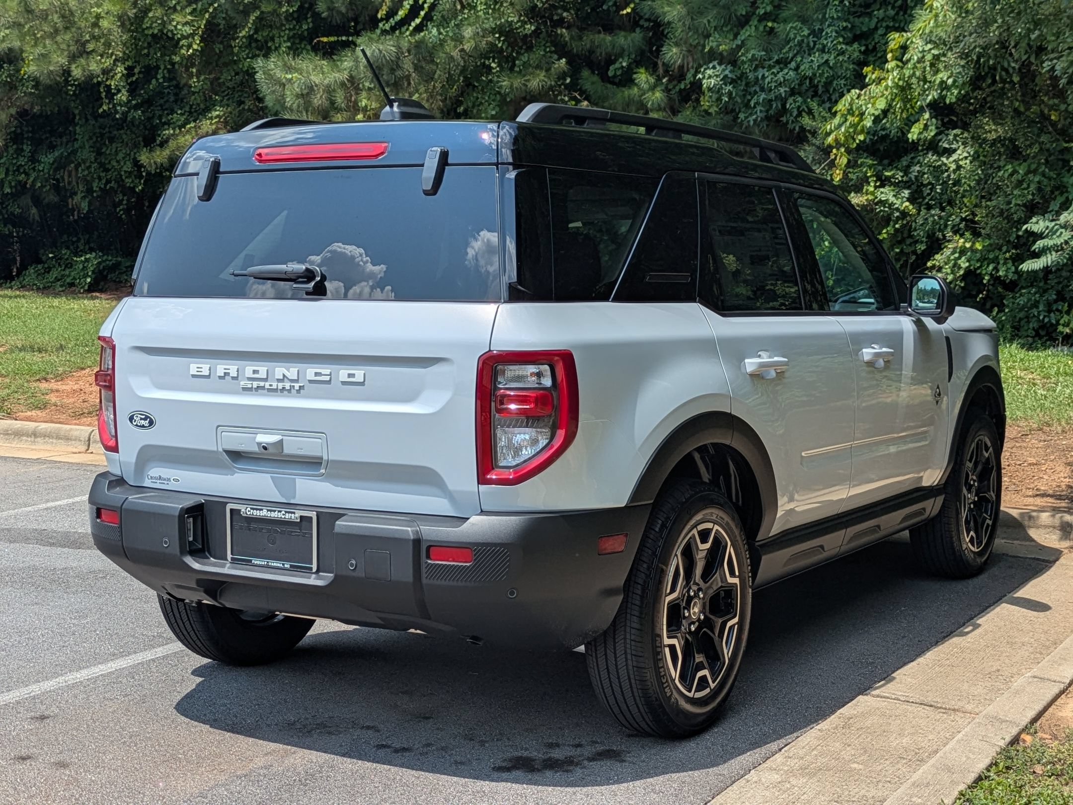 New 2026 Ford Bronco Sport Outer Banks w/ Outer Banks Tech Package+ AWD/4WD image 3