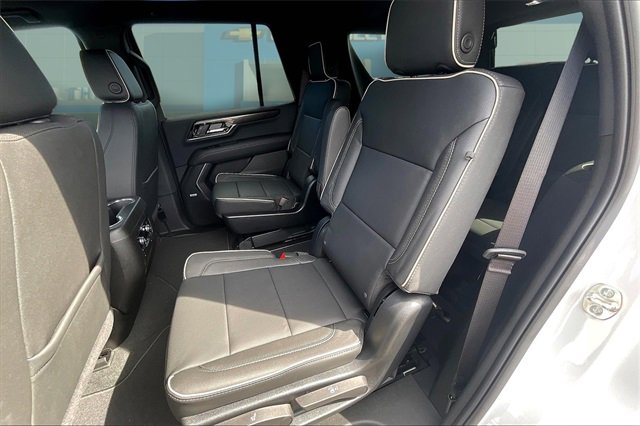 New 2026 GMC Yukon Elevation image 10