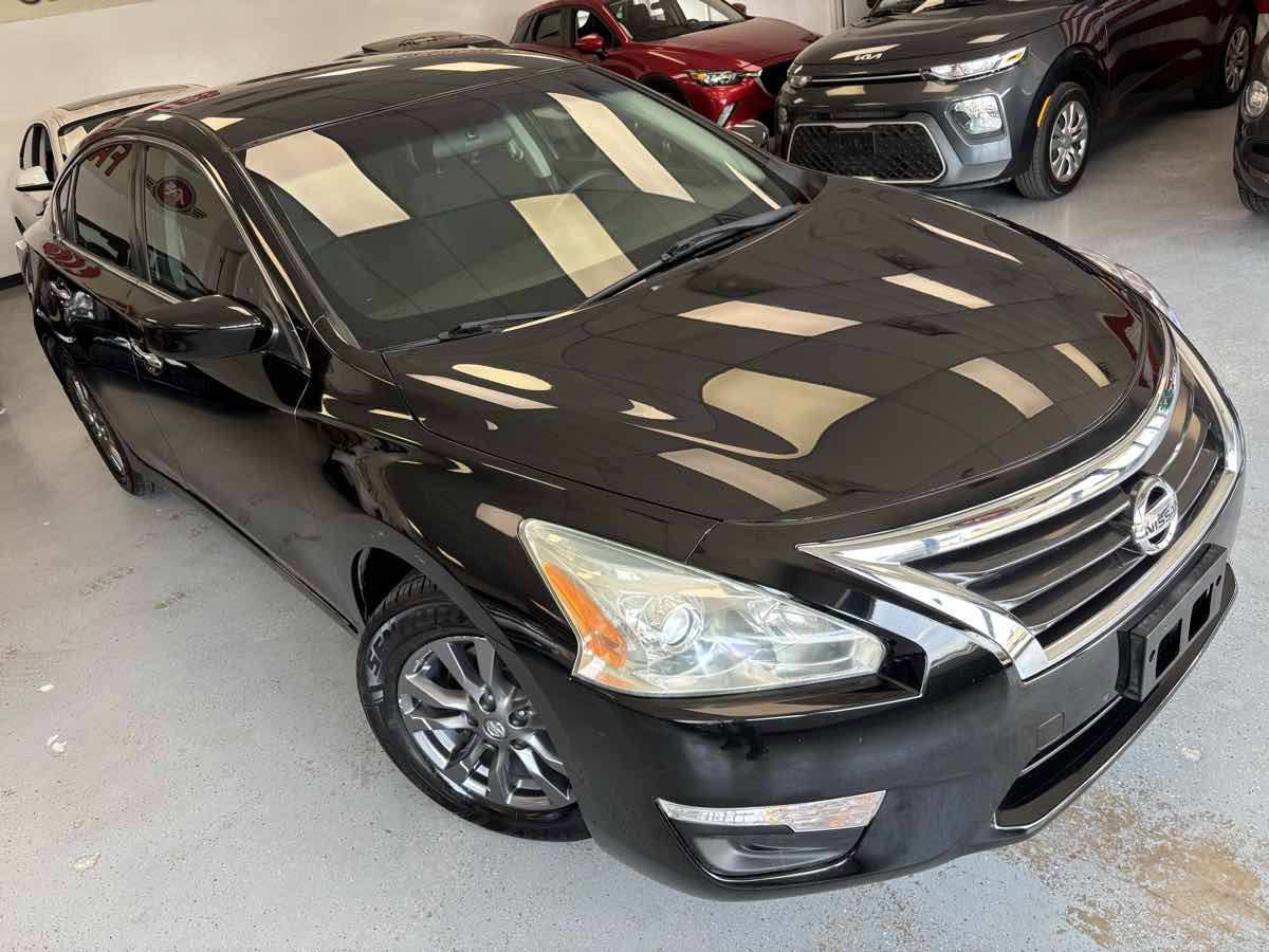 Used 2015 Nissan Altima 2.5 S w/ Special Edition Package FWD image 8
