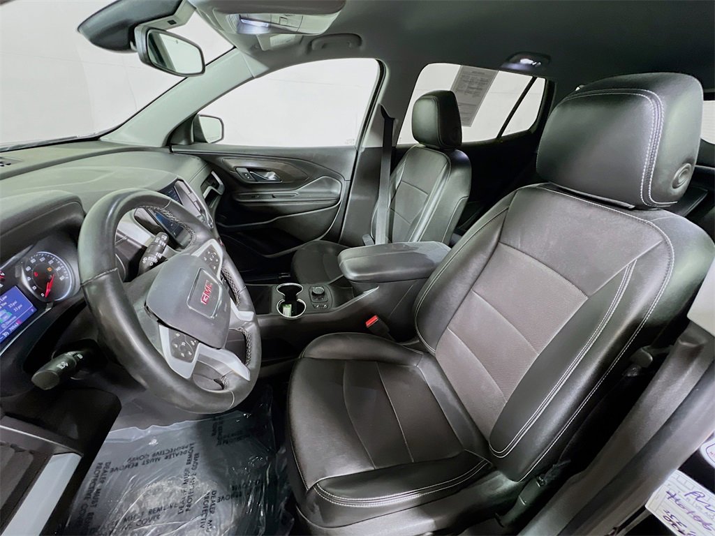 Used 2023 GMC Terrain SLT image 19