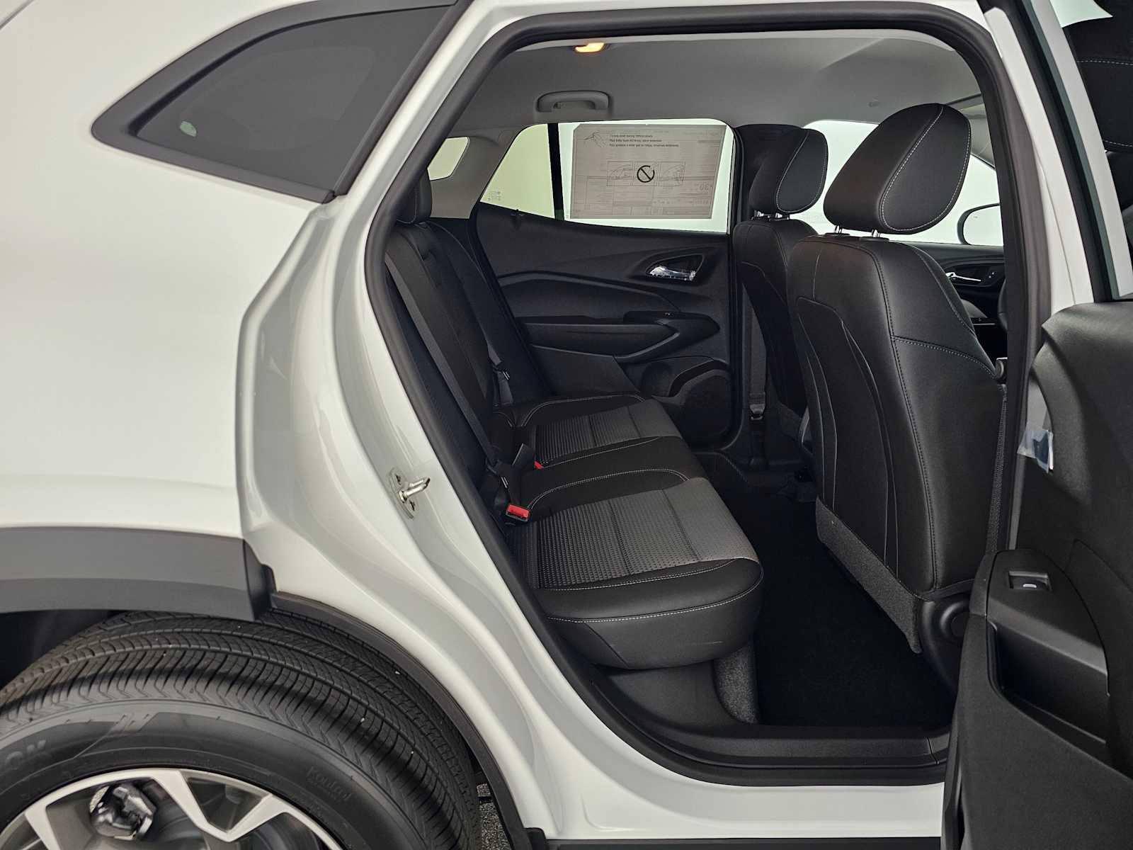 New 2026 Chevrolet Trax LT w/ Driver Confidence Package FWD image 12