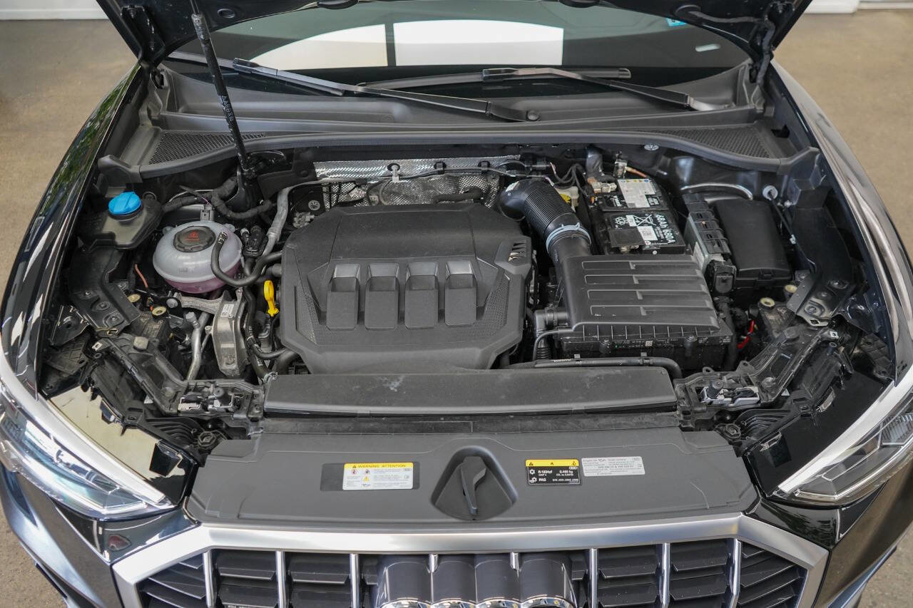 Used 2024 Audi Q3 2.0T Premium Plus w/ Premium Plus Package image 38