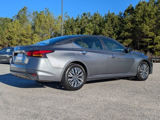 Certified 2024 Nissan Altima 2.5 SV image 4