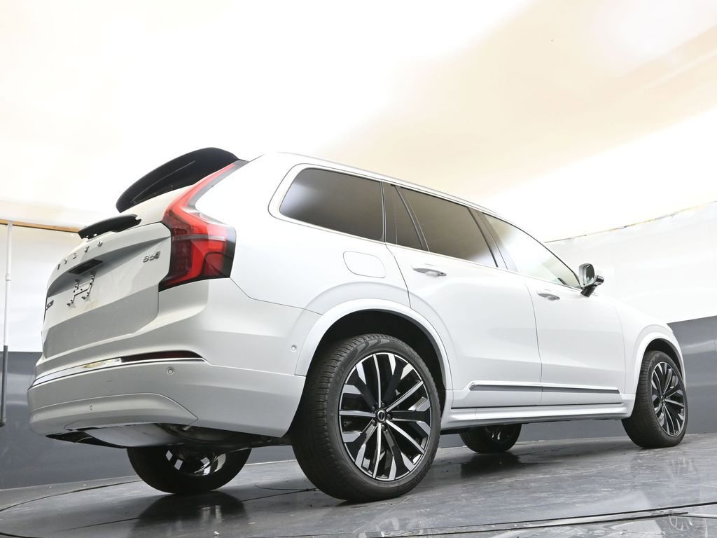 New 2026 Volvo XC90 B6 Plus w/ Protection Package Premier image 43