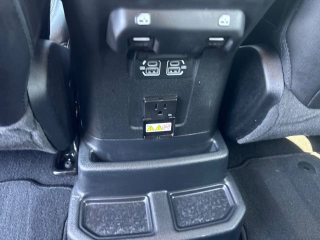 Used 2023 Jeep Wrangler Unlimited Sahara w/ Cold Weather Group AWD/4WD image 12