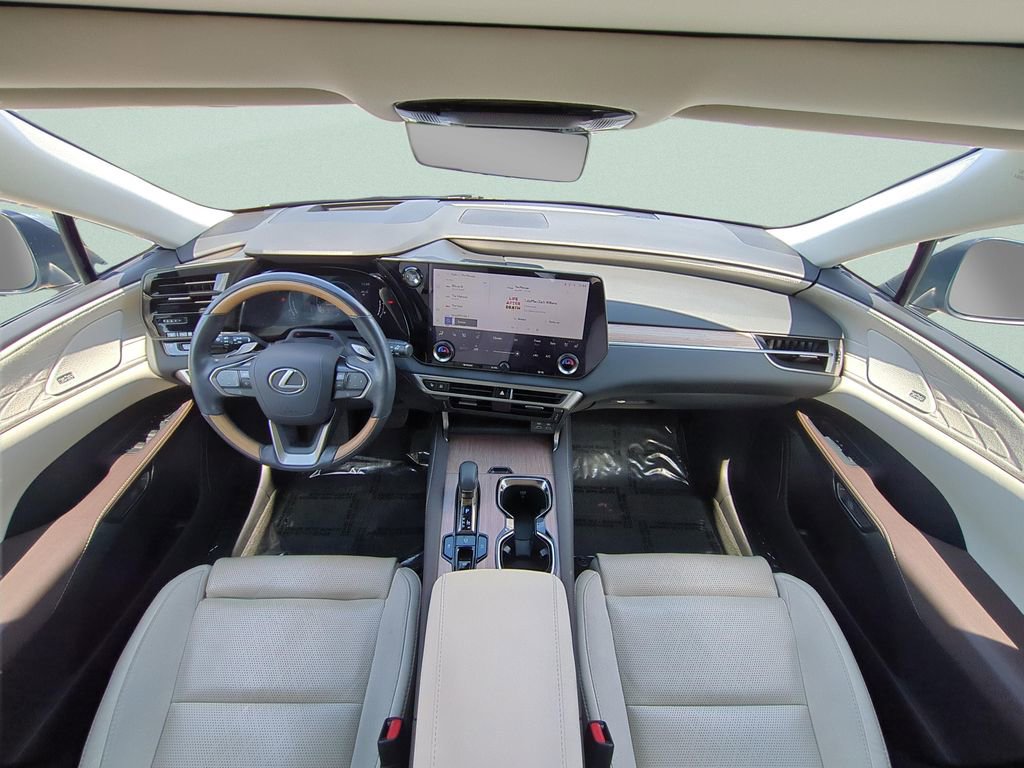 Used 2024 Lexus RX 350 FWD image 11