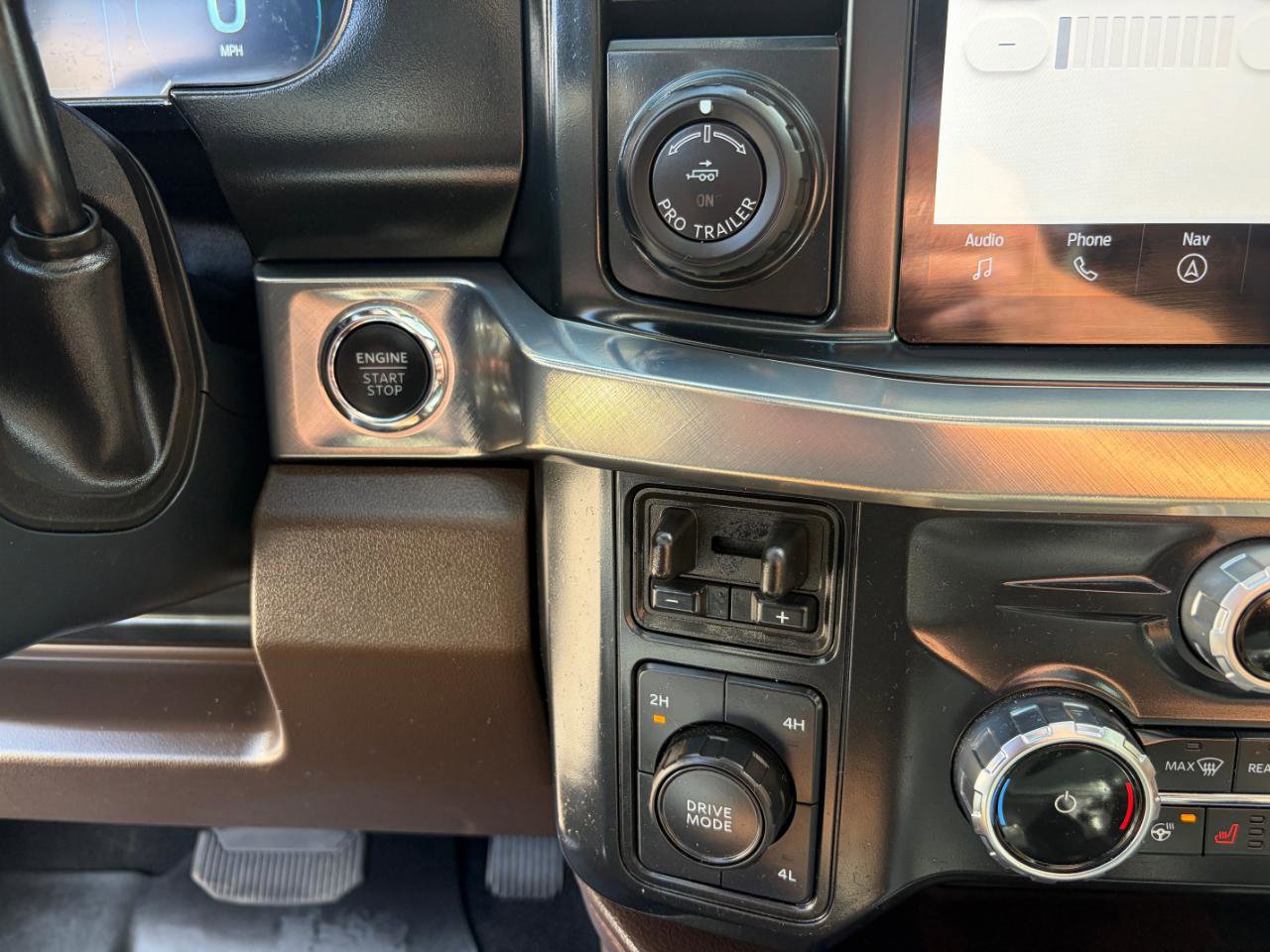 Used 2025 Ford F450 King Ranch w/ Chrome Package image 25