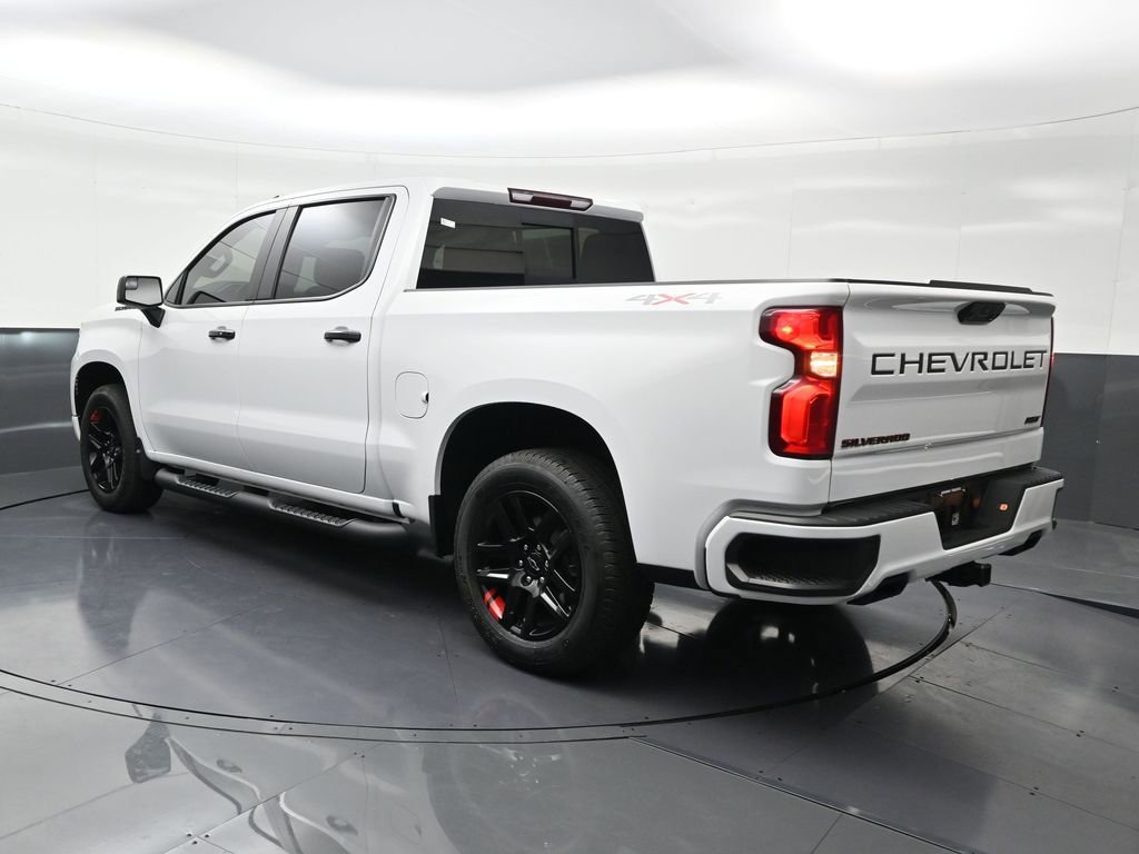 Used 2023 Chevrolet Silverado 1500 RST w/ Redline Edition AWD/4WD image 3