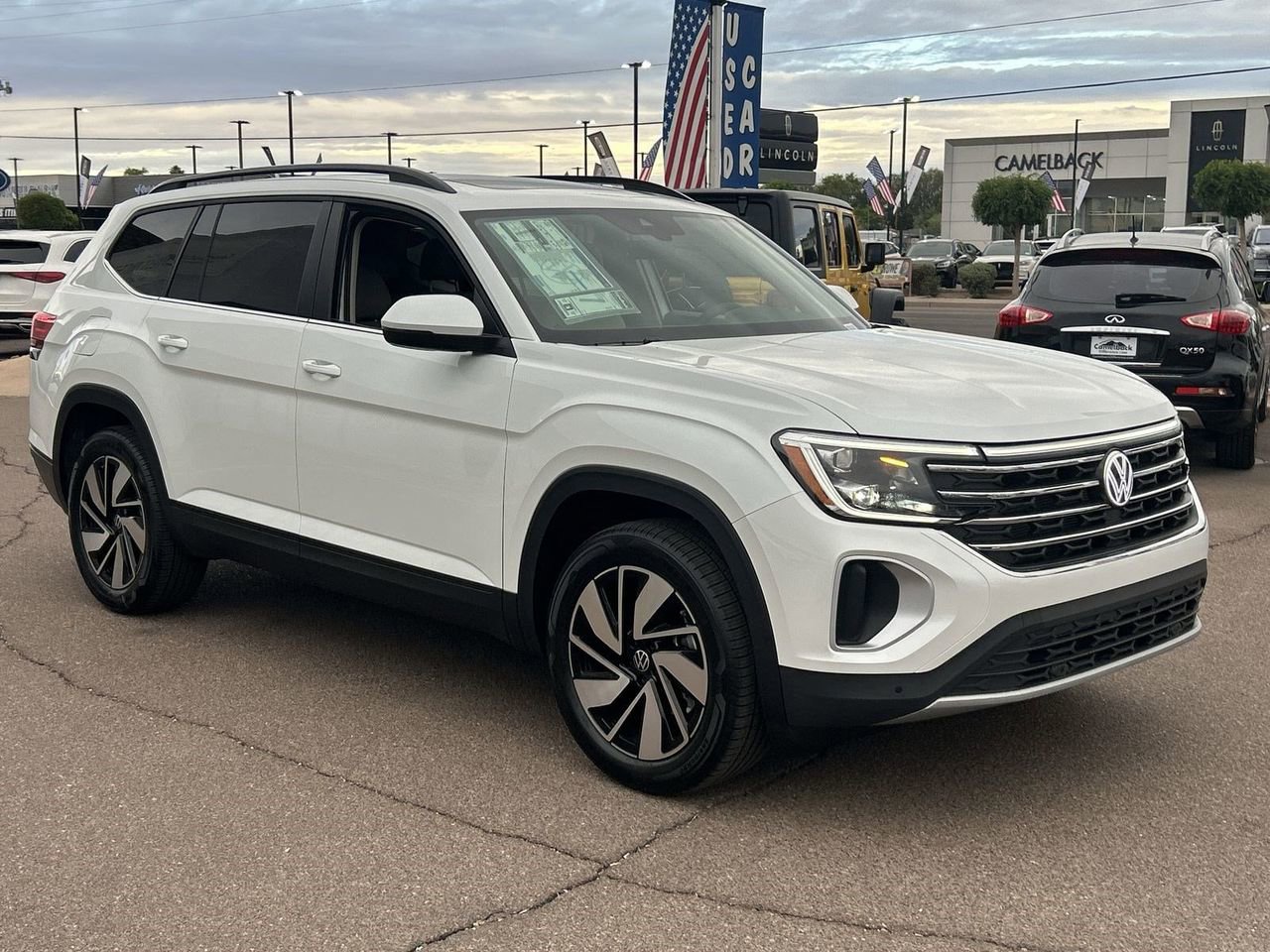 New 2026 Volkswagen Atlas SE image 2