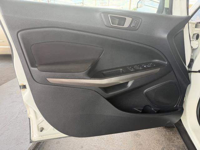 Used 2020 Ford EcoSport SE w/ Interior Protection Package AWD/4WD image 9