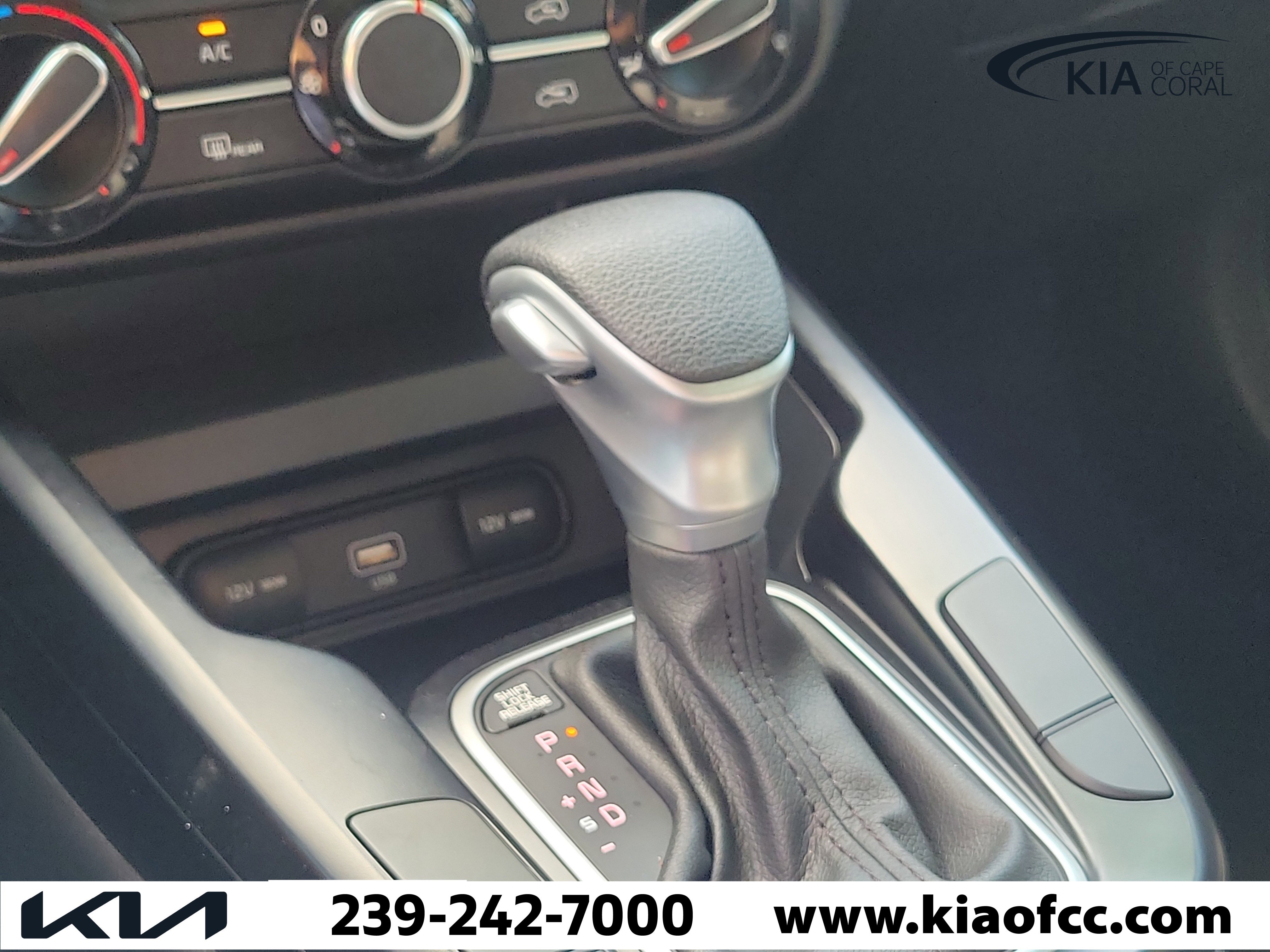 Used 2020 Kia Soul LX FWD image 29