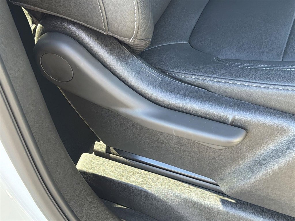 Used 2019 Chevrolet Silverado 1500 RST w/ All-Star Edition image 32