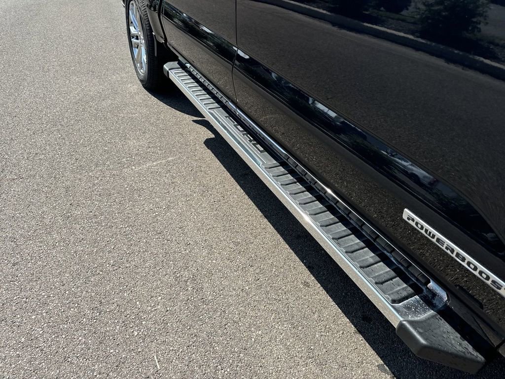 New 2024 Ford F150 XLT w/ Equipment Group 302A MID image 12