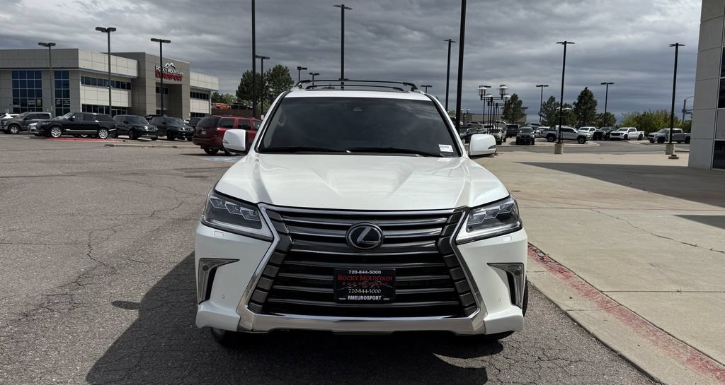 Used 2018 Lexus LX 570 4WD image 3