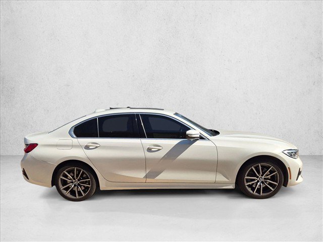 Used 2020 BMW 330i Sedan w/ Convenience Package RWD image 4