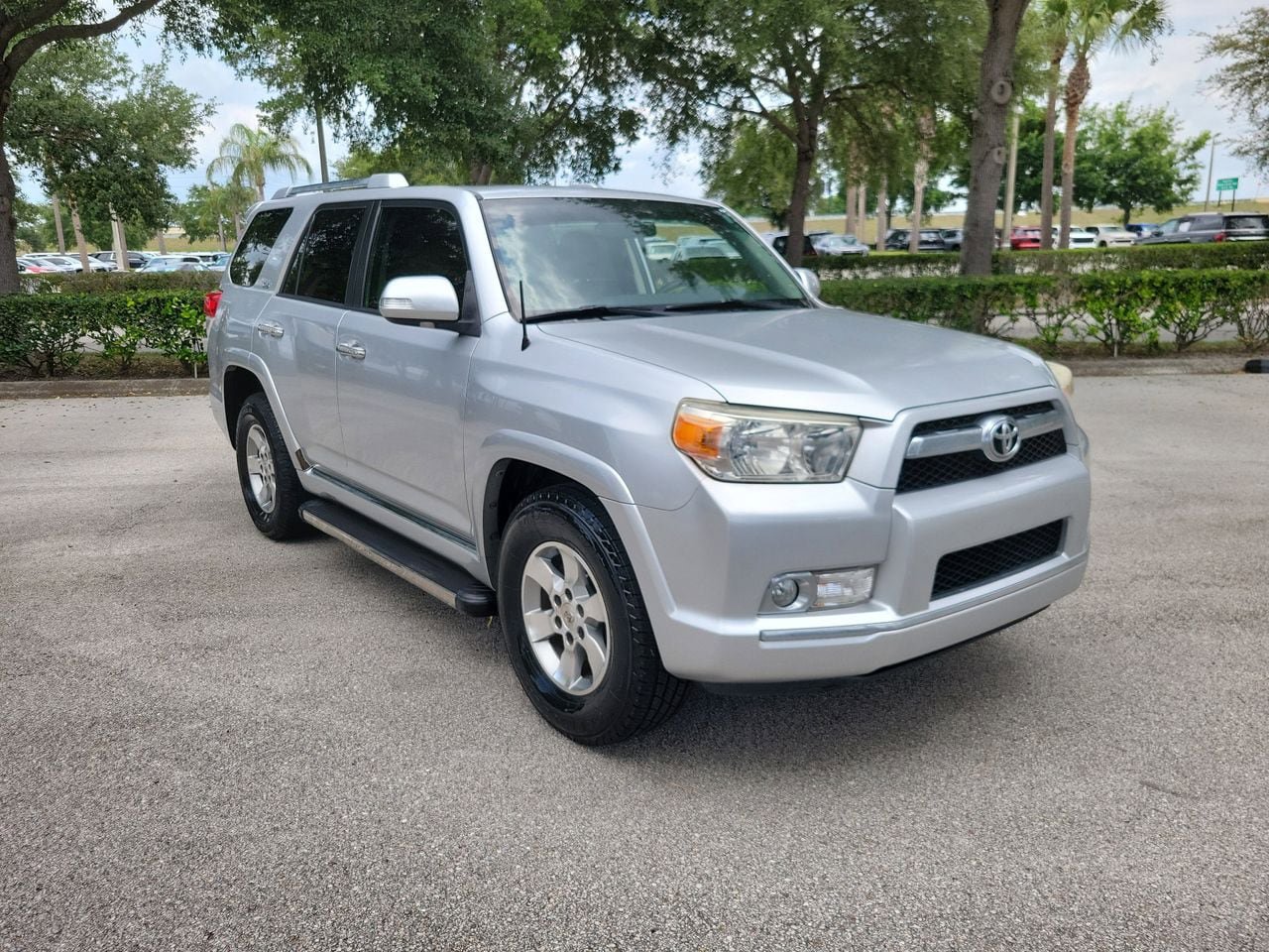 Used 2013 Toyota 4Runner SR5 w/ Convenience Pkg RWD image 2