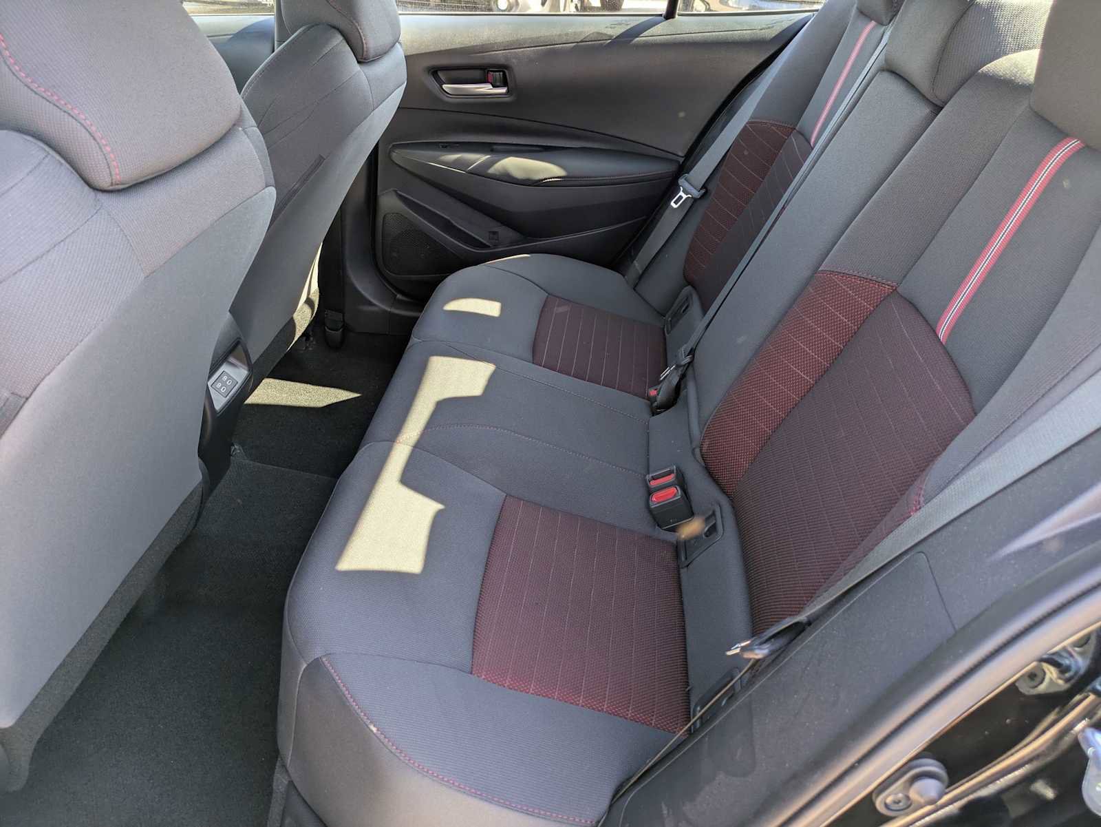 Used 2023 Toyota Corolla SE image 18