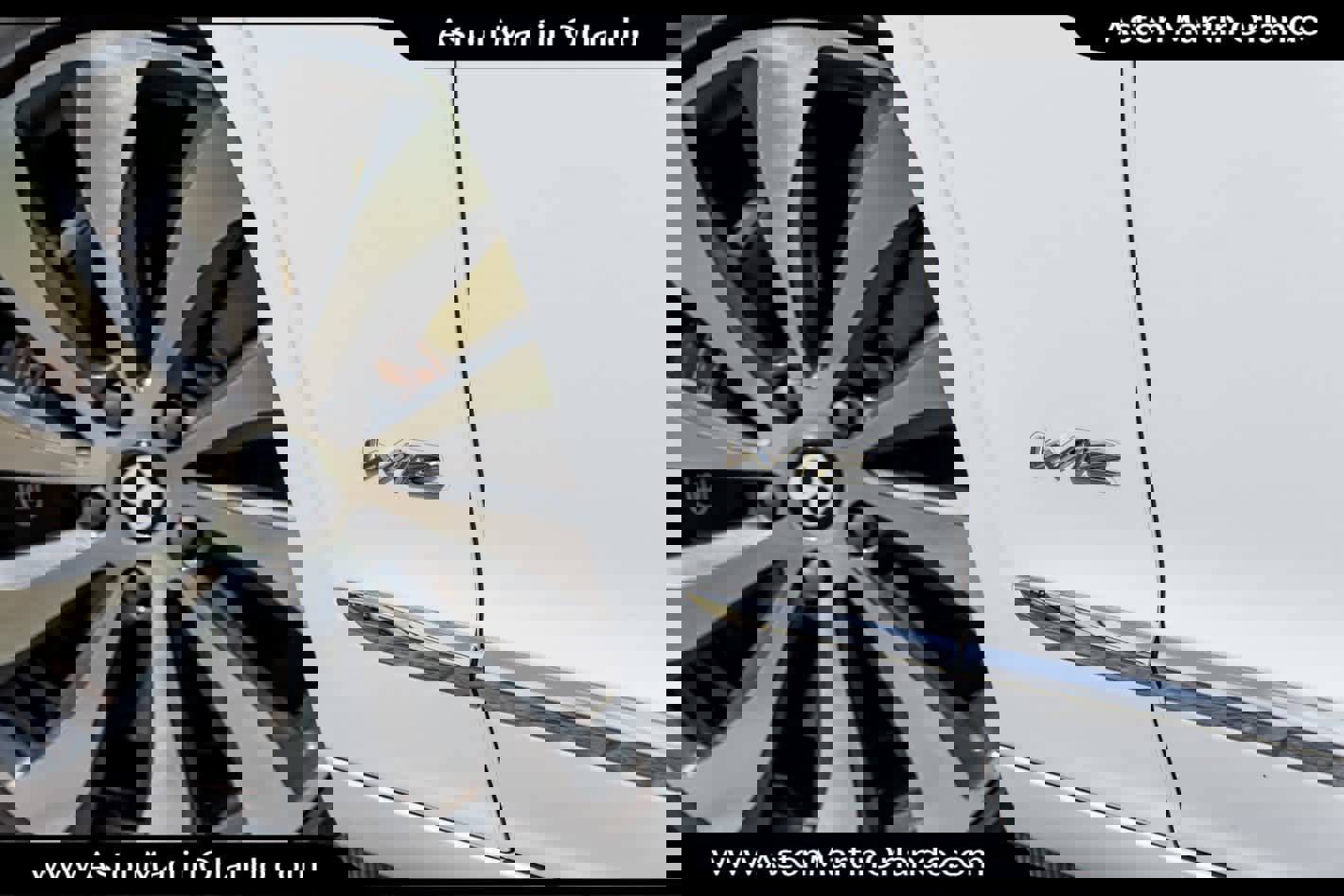 Used 2021 Bentley Flying Spur W12 image 32