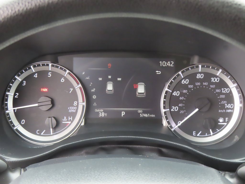 Used 2023 Toyota Highlander L image 21