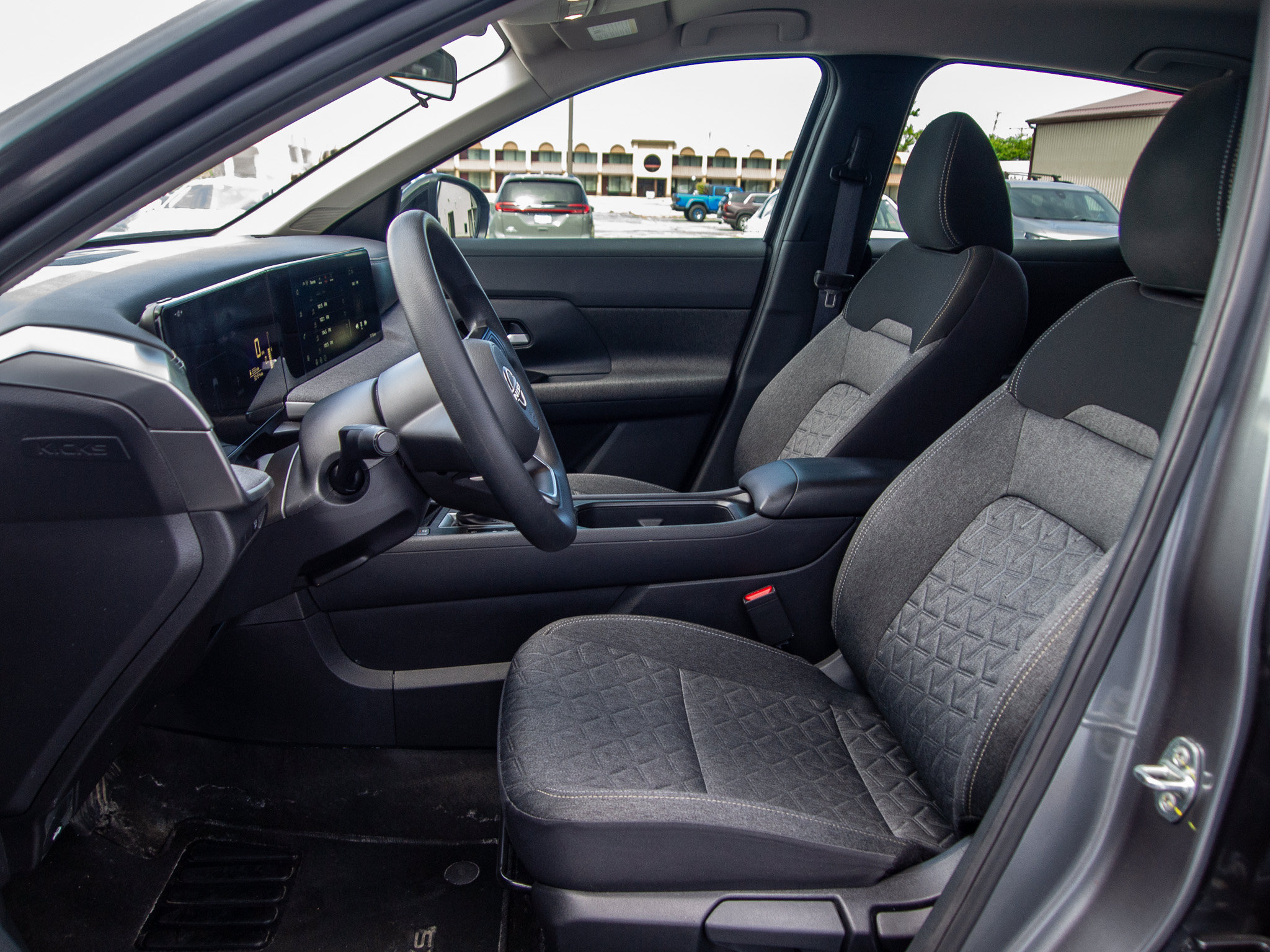 Used 2026 Nissan Kicks SV FWD image 13