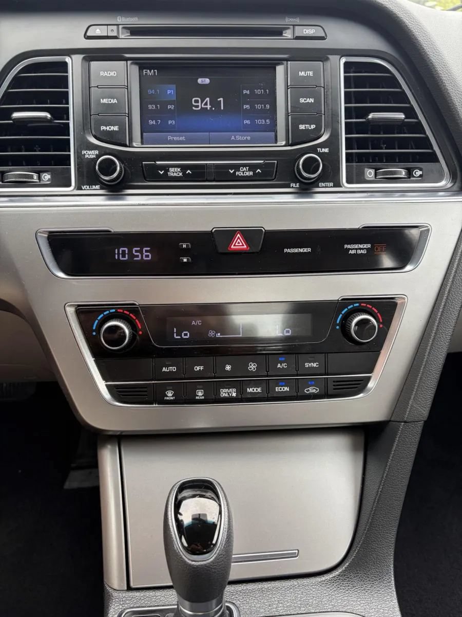 Used 2016 Hyundai Sonata SE FWD image 21