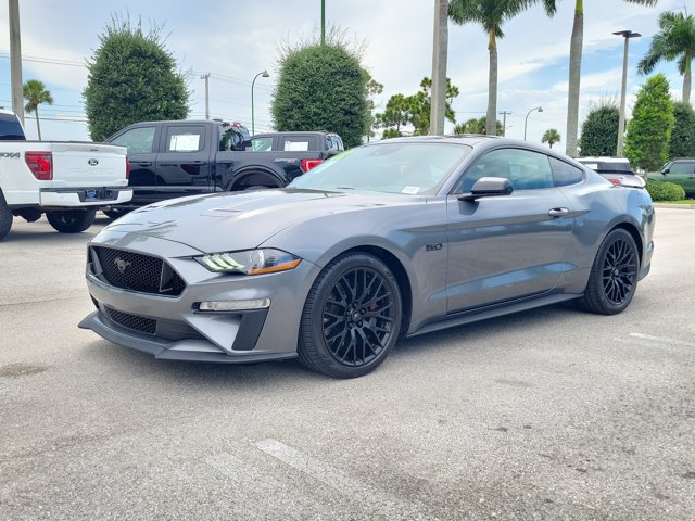 Used 2022 Ford Mustang GT Premium w/ GT Performance Package RWD image 4