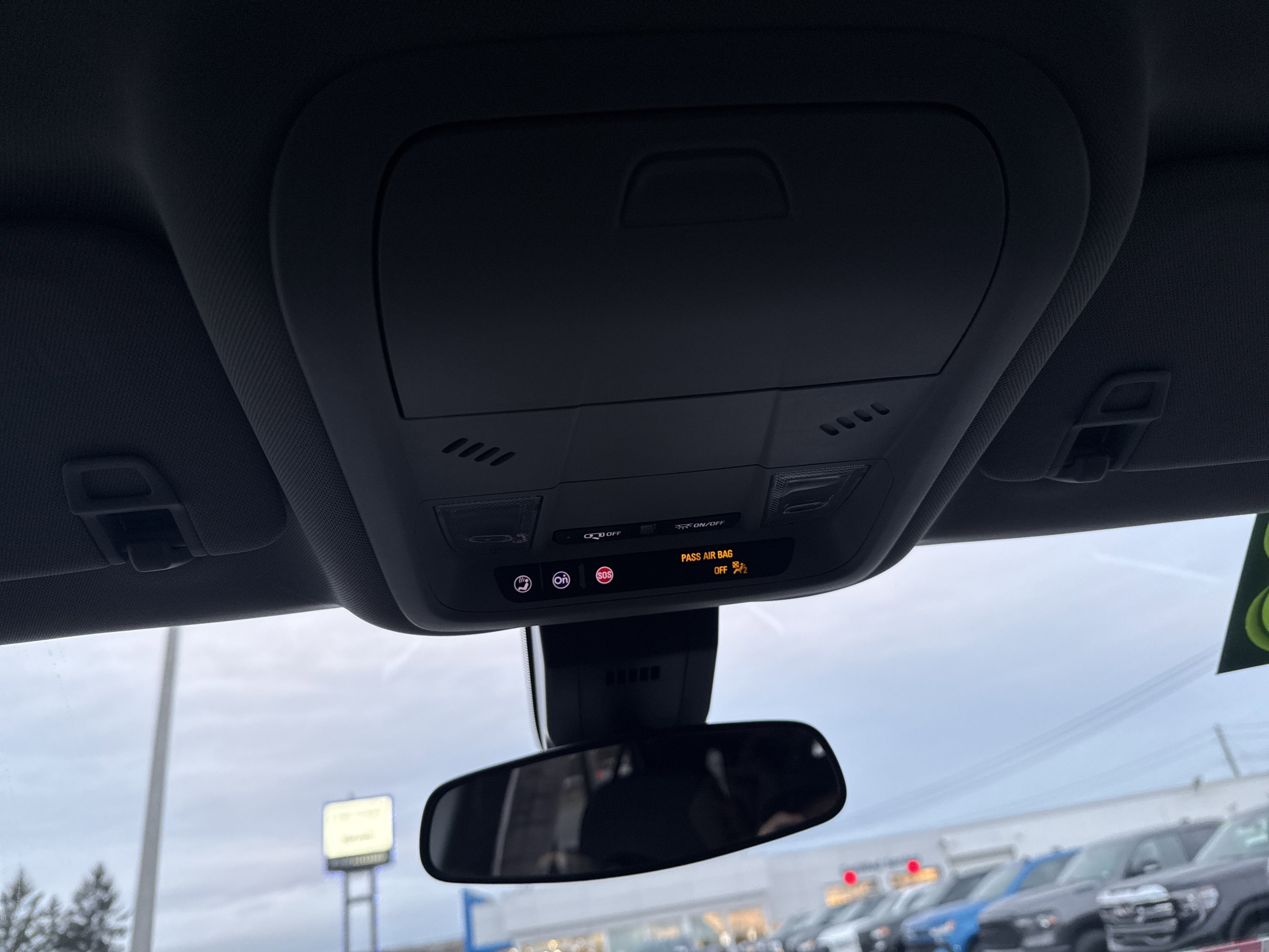 Used 2023 Chevrolet Equinox LT image 28