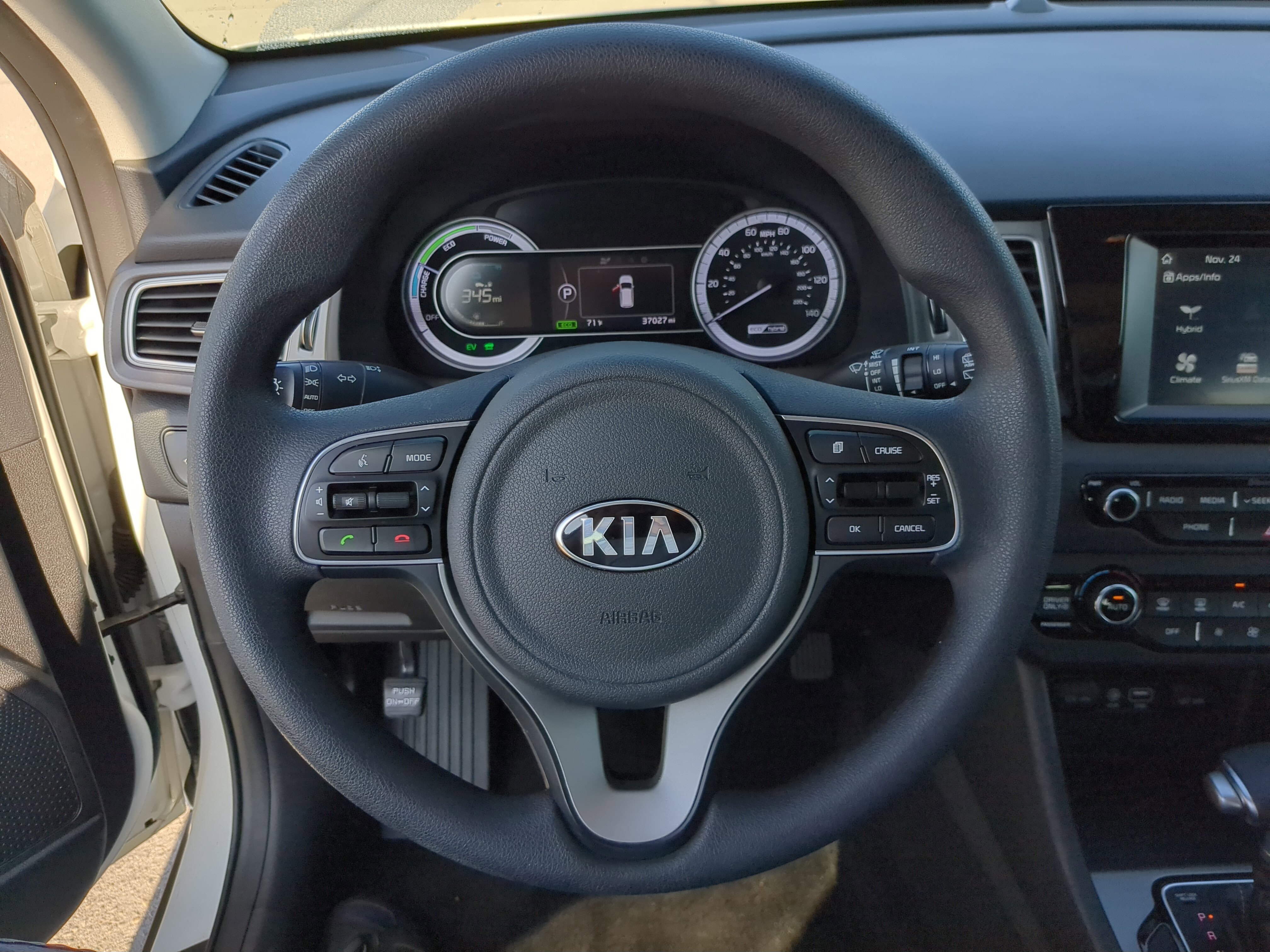 Certified 2019 Kia Niro LX image 28