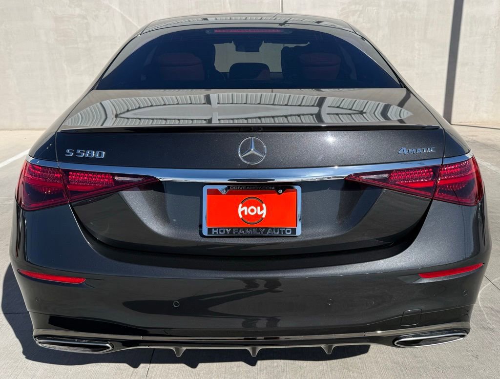 Used 2023 Mercedes-Benz S 580 4MATIC Sedan image 4