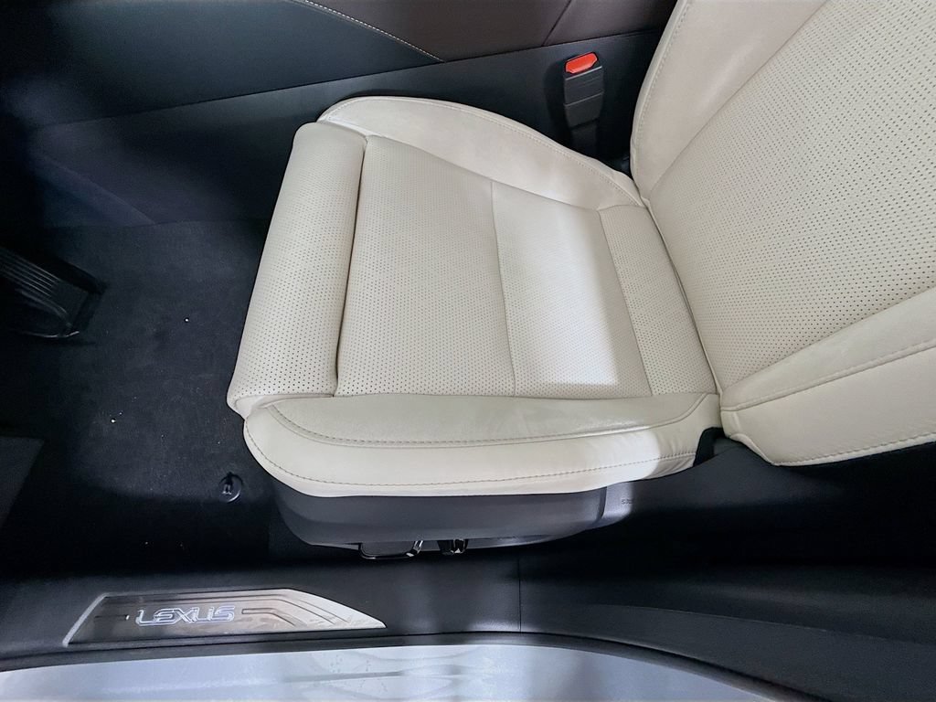 New 2026 Lexus RX 350 FWD image 21