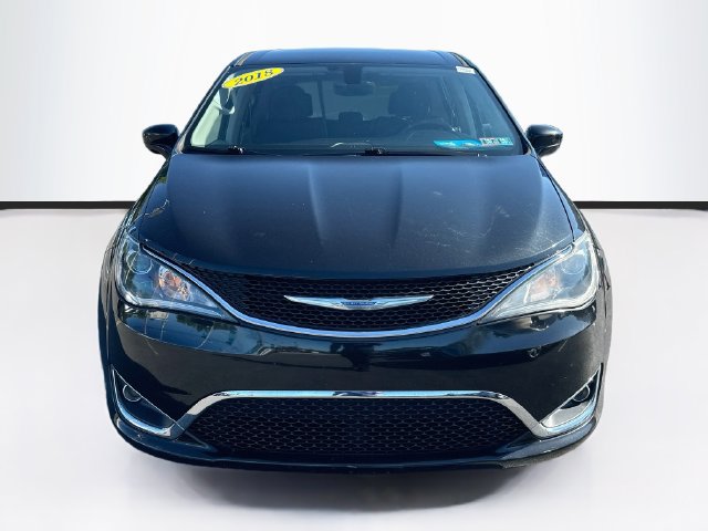 Used 2018 Chrysler Pacifica Touring Plus w/ Tire & Wheel Group FWD image 2
