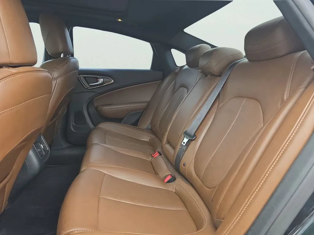 Used 2016 Chrysler 200 C w/ Premium Group FWD image 10