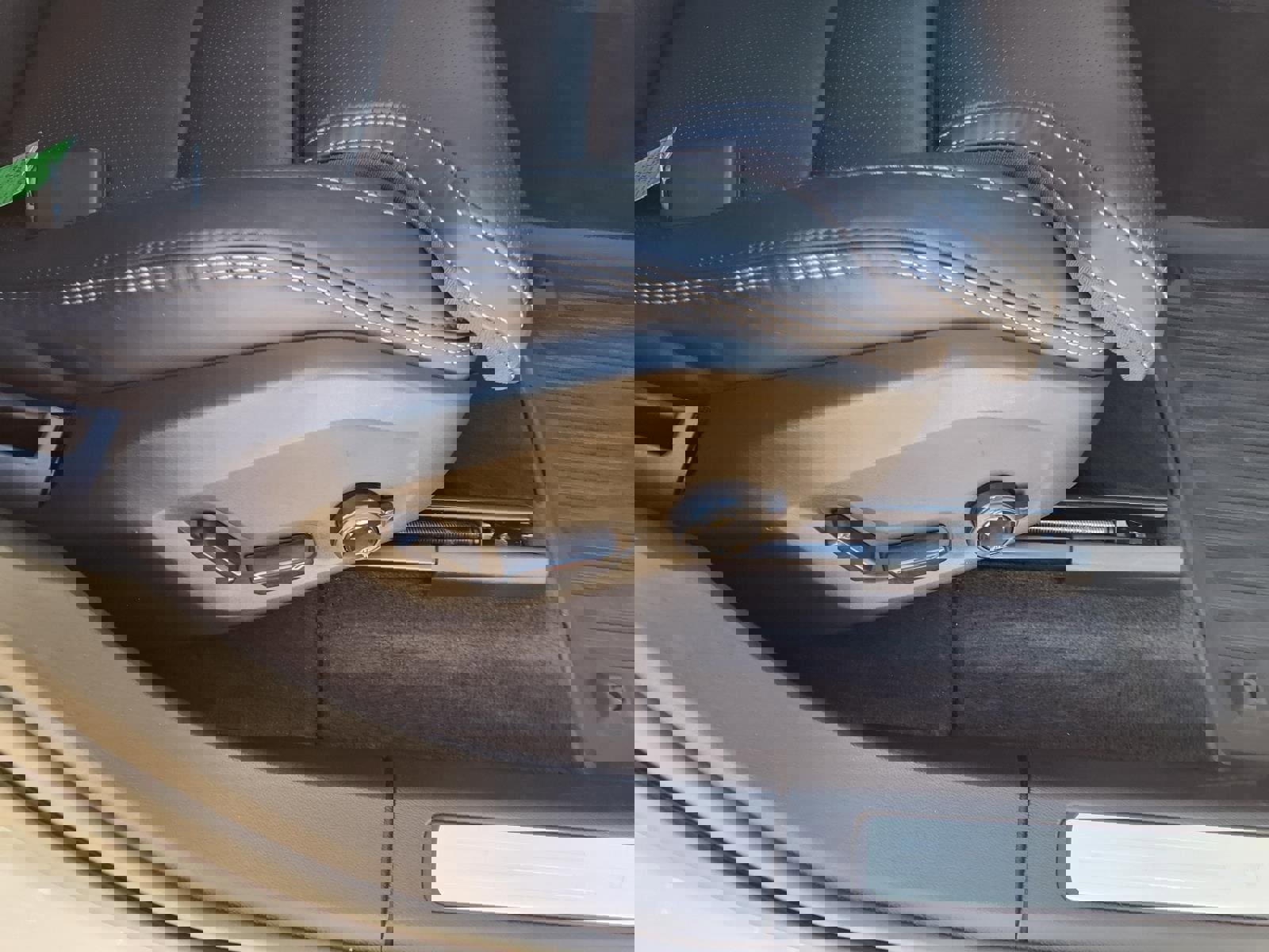 Certified 2023 Volvo XC60 B5 Ultimate w/ Protection Package Premier image 12