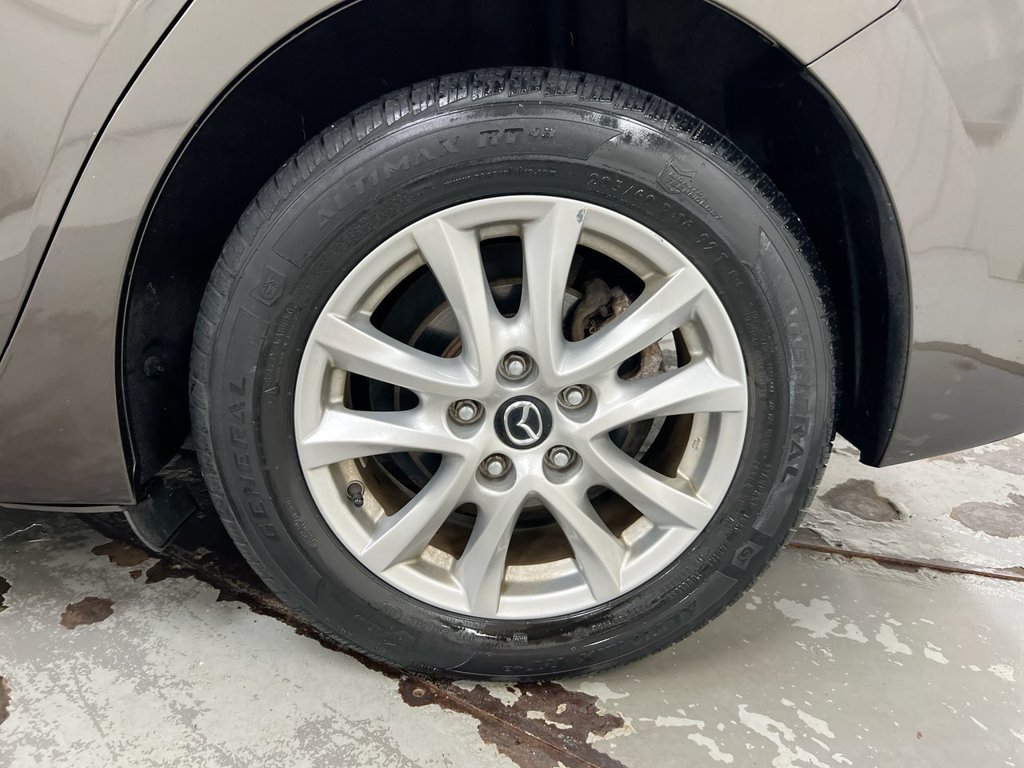 Used 2014 MAZDA MAZDA3 i Touring FWD image 25
