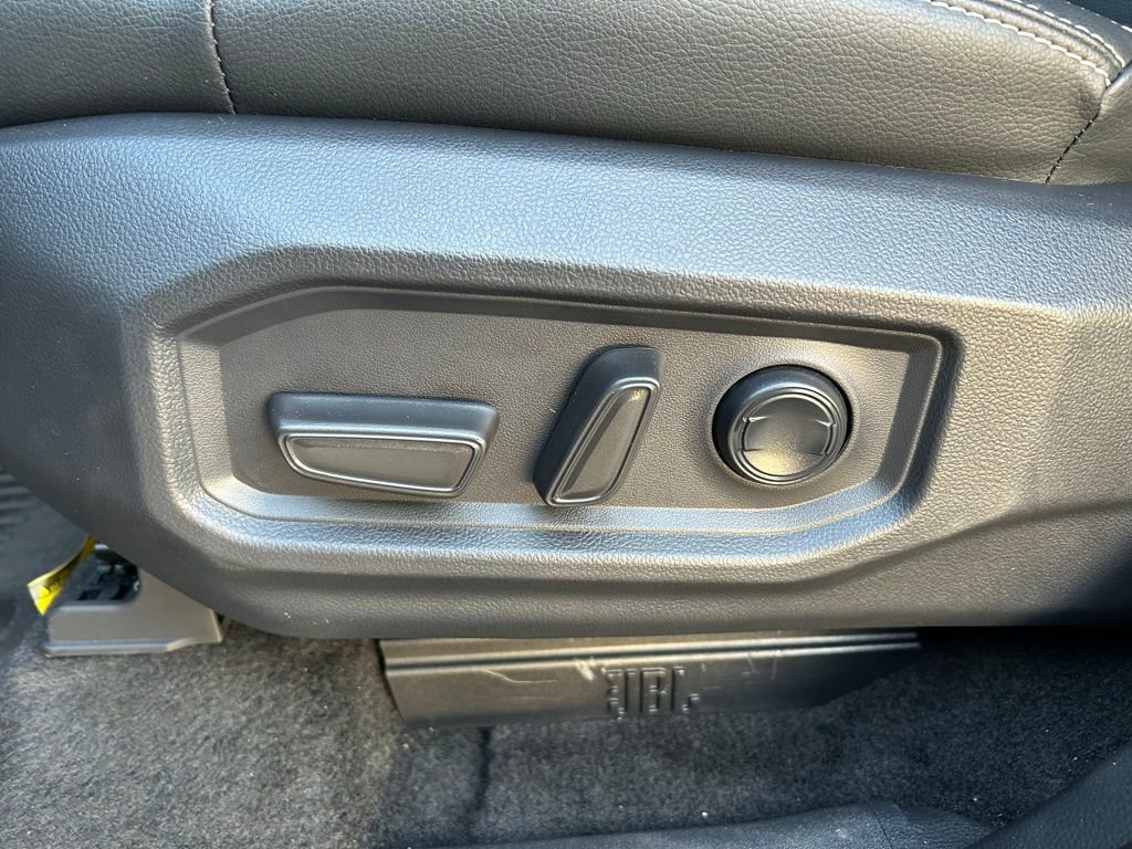 Certified 2026 Toyota Tundra Limited AWD/4WD image 16