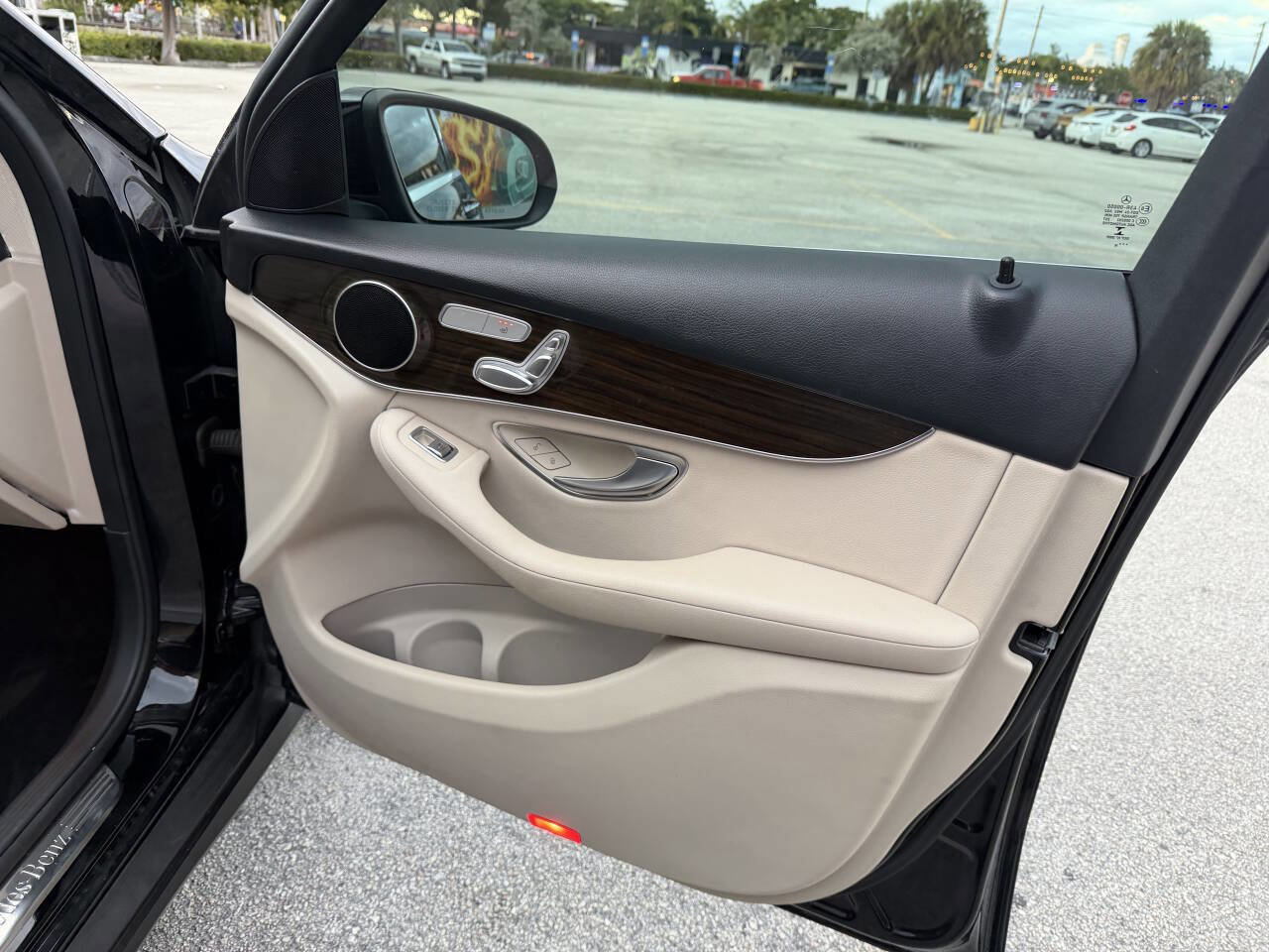 Used 2016 Mercedes-Benz GLC 300 image 21