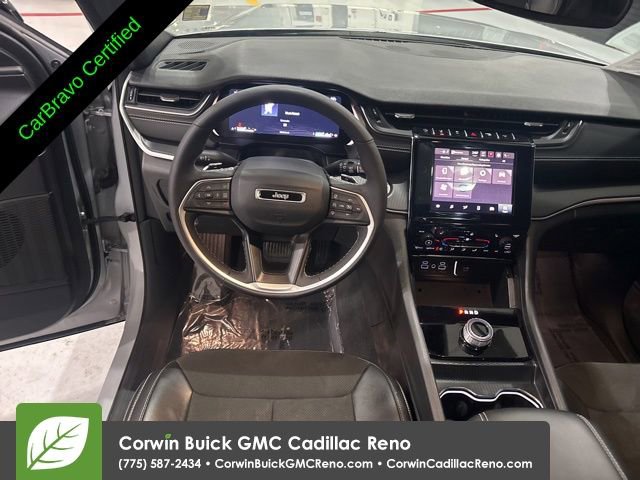 Used 2024 Jeep Grand Cherokee Altitude AWD/4WD image 32