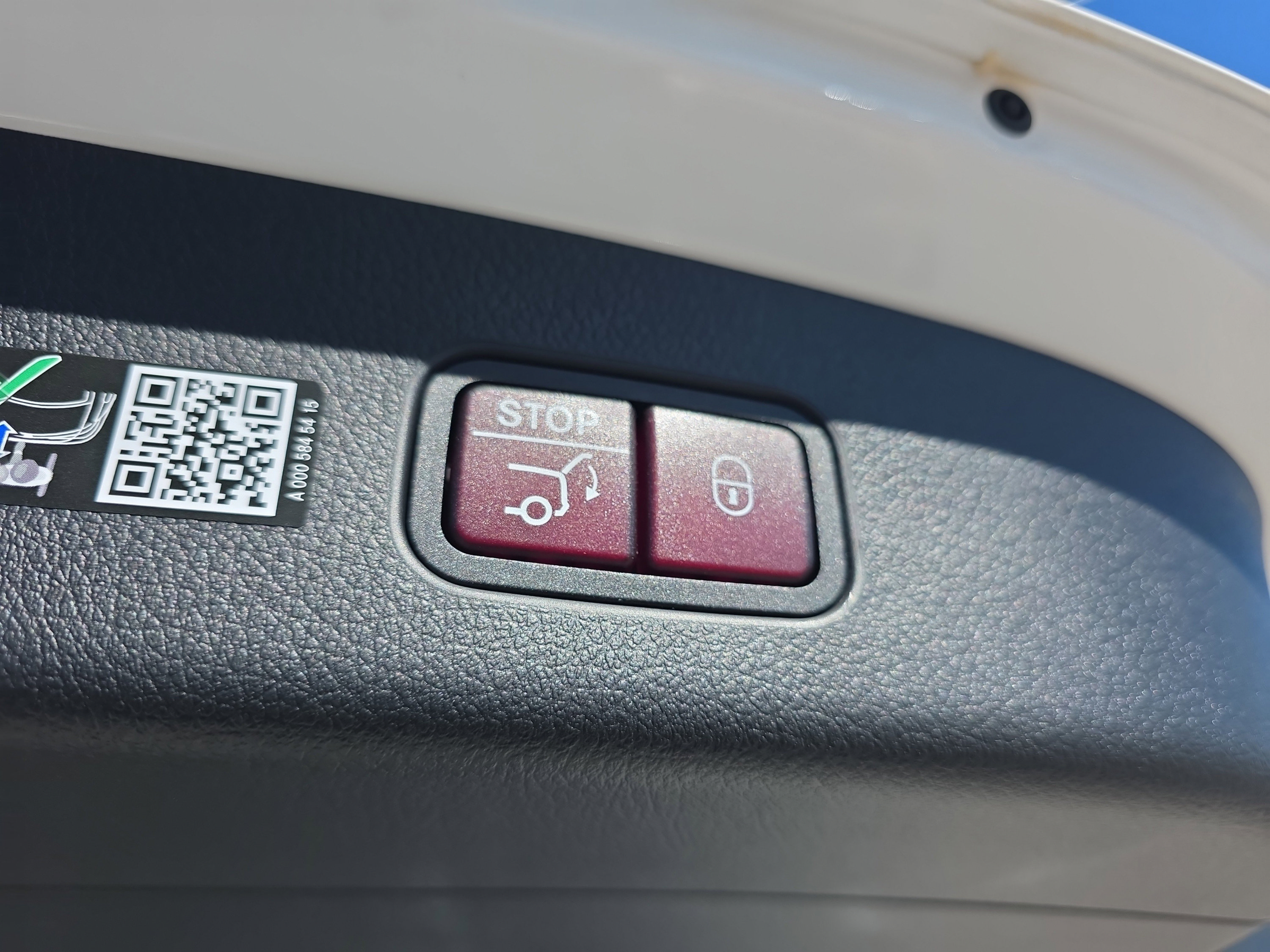 Used 2026 Mercedes-Benz GLC 300 image 6