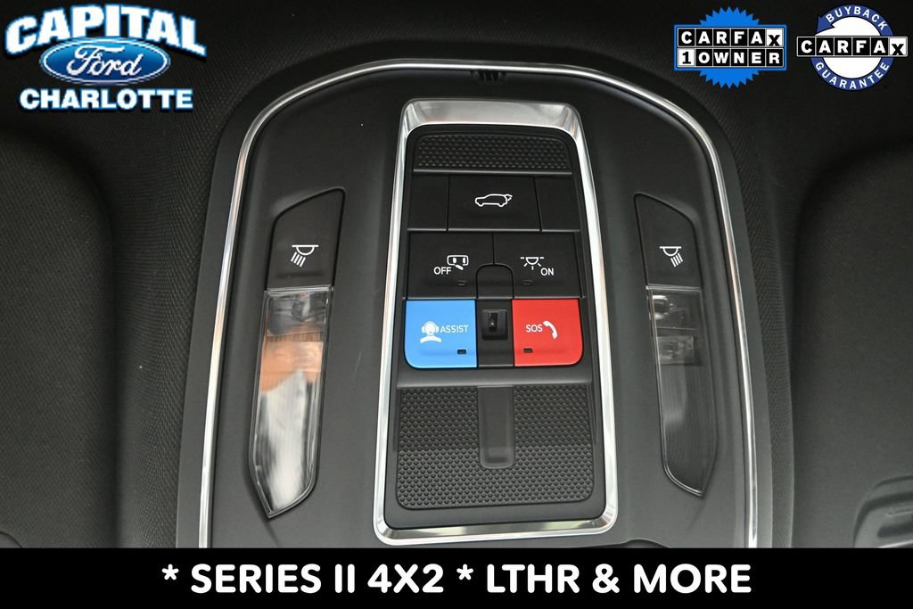 Used 2024 Jeep Wagoneer Series II w/ Flexible Seating Group RWD image 18