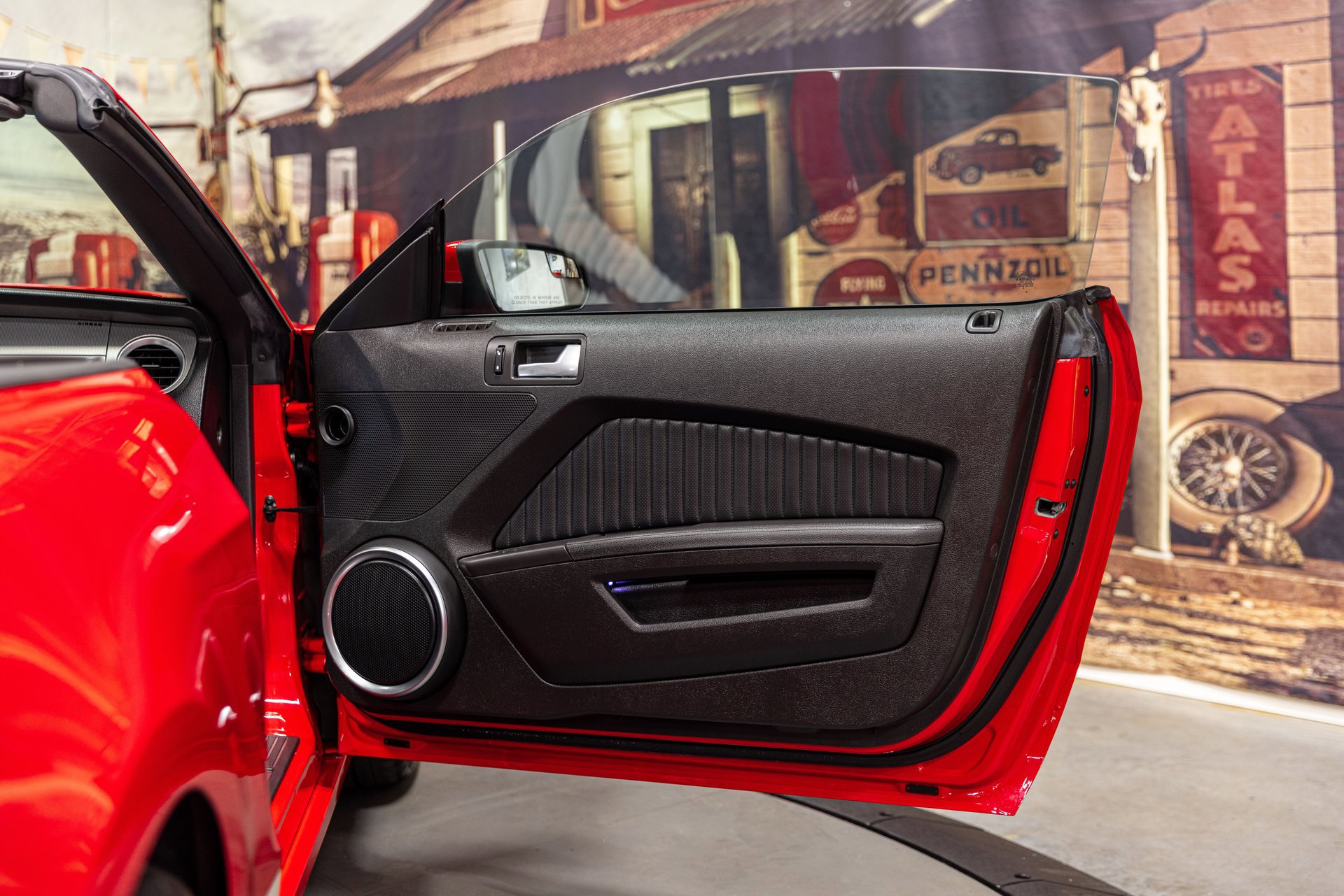 Used 2013 Ford Mustang Shelby GT500 image 23